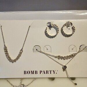 Bomb Party Glam Box - Rock It Collection RBP 4884 "She's All That"